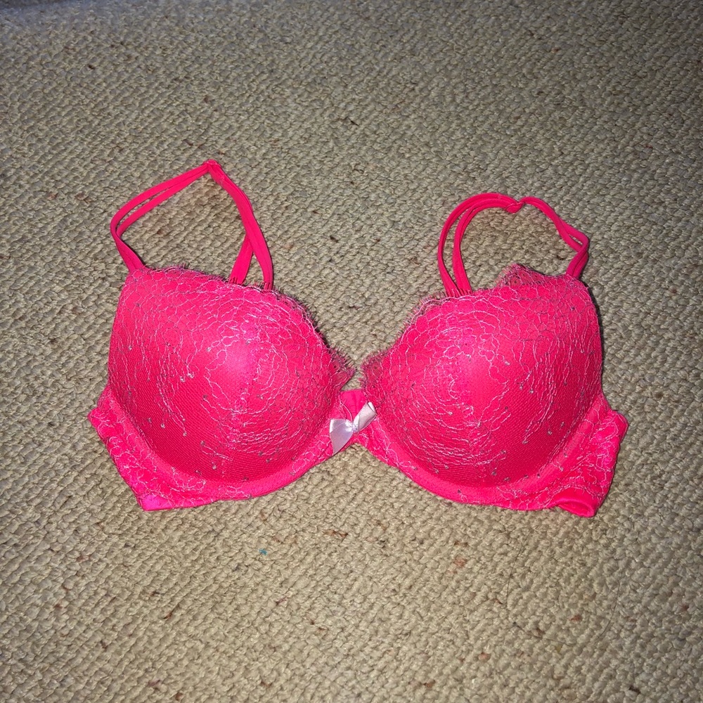 Push-Up Bra